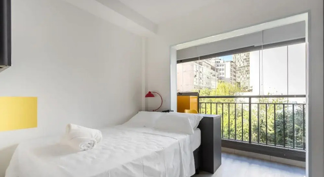 THK - Building With Pool in the Republica Neighborhood in SP