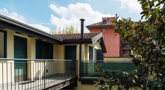 Large apartment in Milan center