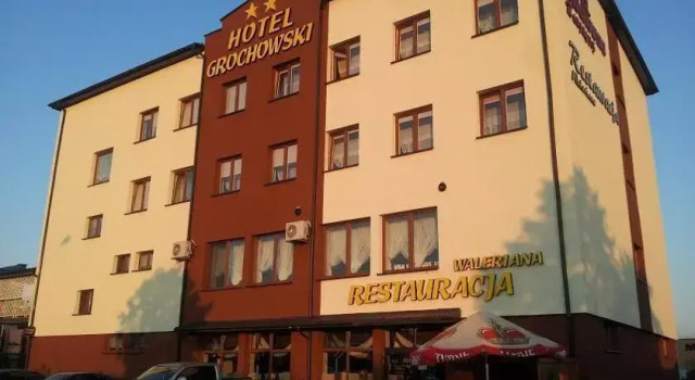 Hotel Grochowski, Book Hotel Łuków 
