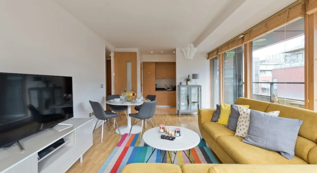 Sweet Inn - Hanover Wharf, Забронировать Отель Отели Дублина 4 звезды, рядом с Стадион для собачьих бегов Шелбурн-парк, 4*
