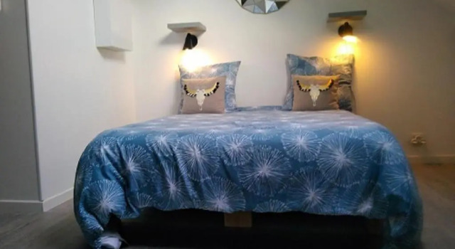 Студия L'établissement LA PLAGE A 2 PAS , vous propose 4 appartements neufs avec services , lits faits à votre arrivée , serviettes de toilette , ménage , Wifi , en hyper centre , Vue mer à 50m , tout est accessible à pied