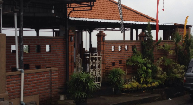 KARANG SARI Guesthouse & Restaurant
