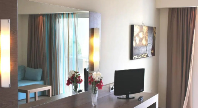 Студия с балконом Sea Melody Beach Hotel Apartments
