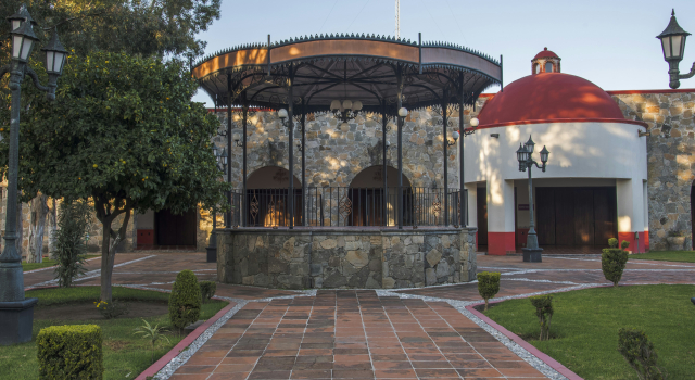 Hotel Misión San Gil, Prenota Hotel Hotel a El Bajio con piscina, Piscina