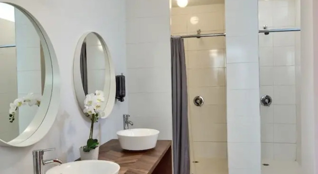 Кровать в общем номере (женский номер) Juliette Hostel Women Only