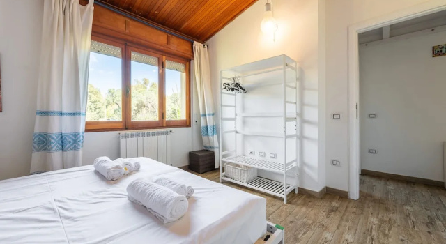 Seaside Villa Apartment with Beach Access, Забронировать Апартаменты/квартира Отели Куарту-Сант-Элена с парковкой, Парковка
