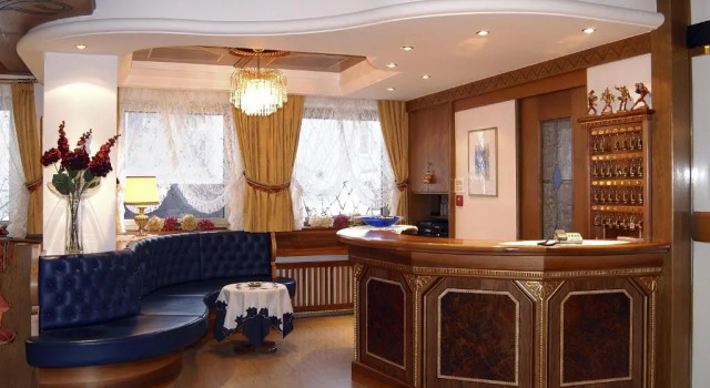Hotel Ingram, Забронировать Отель Сельва-ди-Валь-Гардена Кортина-д'Ампеццо, рядом с Бугельный подъёмник Ризачча 2 (нижняя станция)