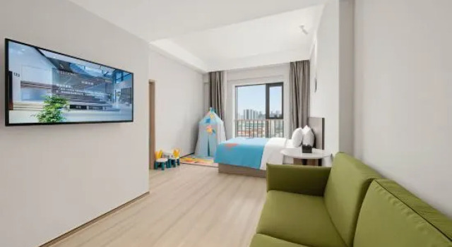 Семейный тент Guanggu International Apartment