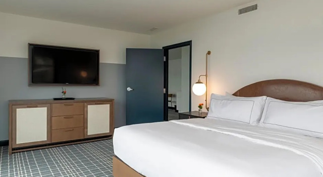 Люкс Hotel Canandaigua, Tapestry Collection By Hilton