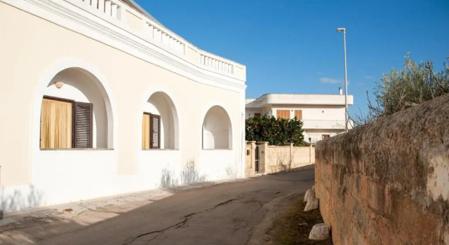 La Garolla, Book Bed and Breakfast Hoteller i Sannicola med parkering, Parkering