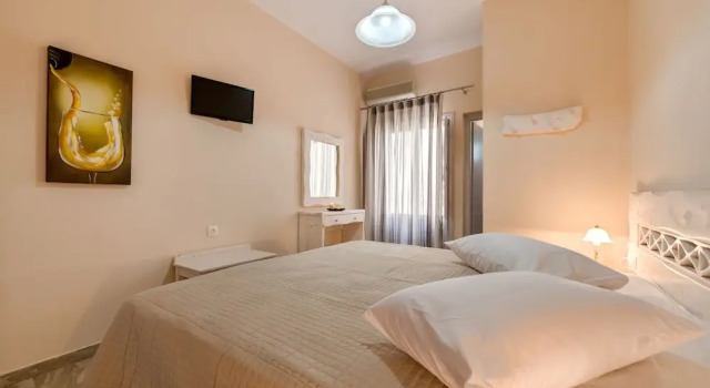 Двухместный номер Deluxe с балконом Villa Aegeon