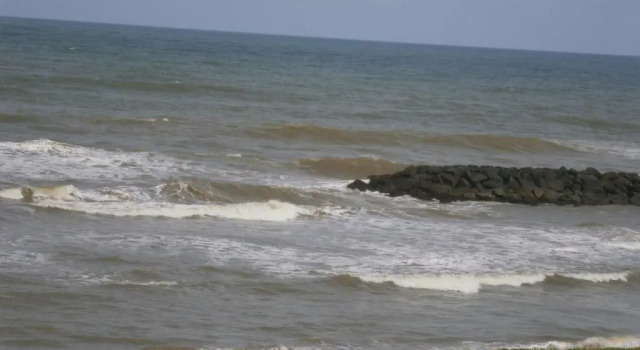 Коттедж с 2 комнатами с красивым видом из окна Beach House 'Sea 64' Negombo