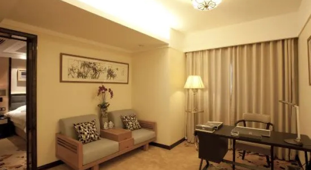 Люкс Business Harbin Four Seasons Star Business Hotel