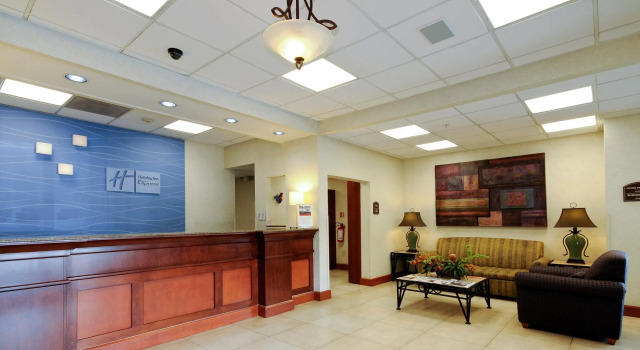 Holiday Inn Express & Suites Toluca Zona Aeropuerto, Rezervovat Hotel Hotely v State of Mexico se snídaní, Snídaně