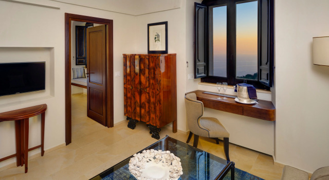 Люкс Deluxe с видом на море Monastero Santa Rosa Hotel & Spa