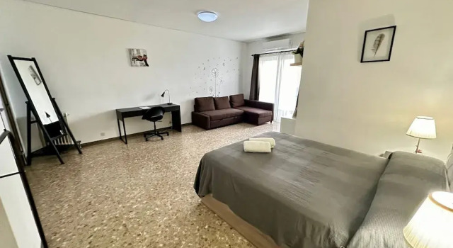 Четырёхместный номер Standard с балконом Rooms Sepulveda