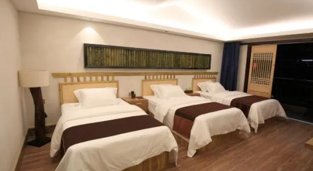 Suite Yanyuting River View Inn