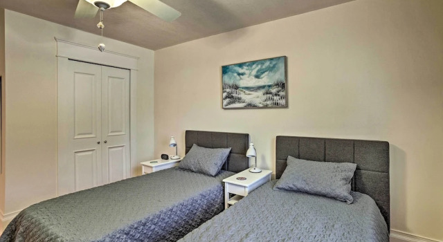 Коттедж Hutchinson Island Home w/ Heated Pool: Near Beach!