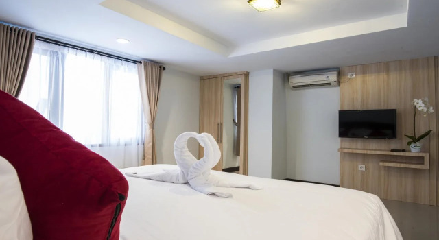 Villa MONTI - LEGIAN - SEMINYAK - Lovely 2 Bedroom Villa - Great Location, Забронировать Отель Отели провинции Бали с завтраком, Завтраки