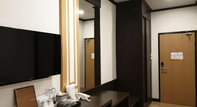 Двухместный номер Standard с видом на бассейн Swan Lake Hotel Sattahip