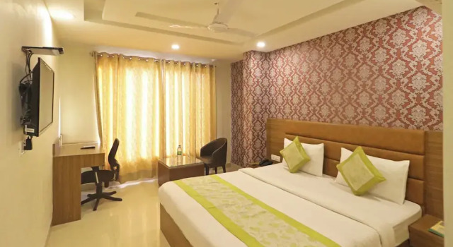 Двухместный номер Superior Hotel D'Capitol- Delhi Airport
