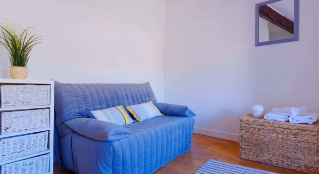 Granet Private Duplex Apartment, Rezerwuj Apartament Aix-en-Provence Carros