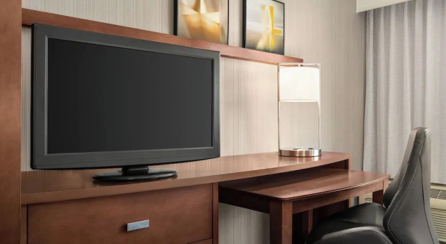 Двухместный люкс c 1 комнатой Courtyard by Marriott Philadelphia Montgomeryville