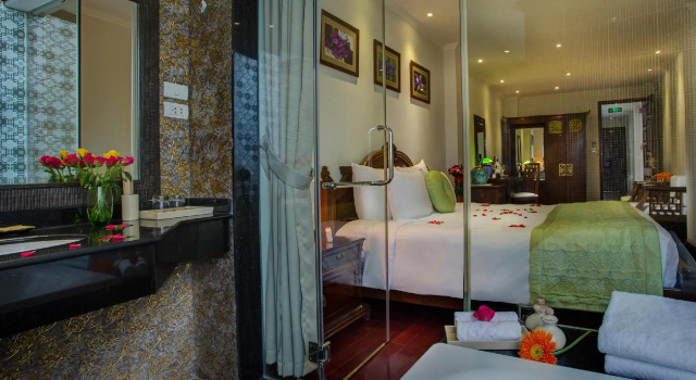 Номер Superior Mercury Central Hotel Hanoi