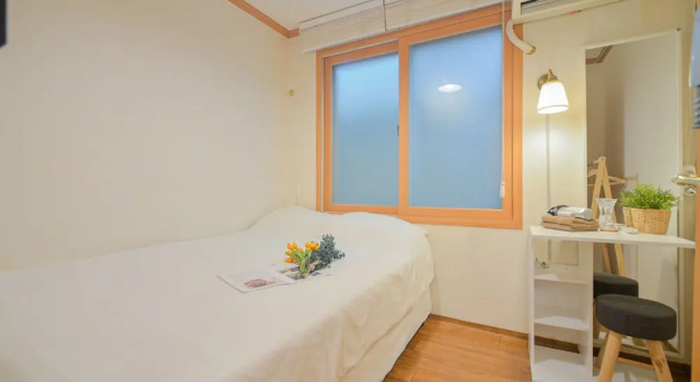Season Helloworld House - Hostel, Забронировать Хостел Хостелы Сеула, рядом с Магазин Butter zakka, Хостел