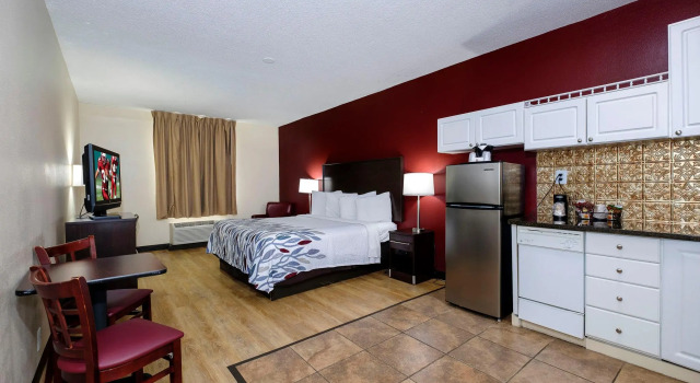 Двухместный люкс Red Roof Inn & Suites Jacksonville, NC