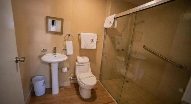 Двухместный номер Deluxe California Comfort & Suites