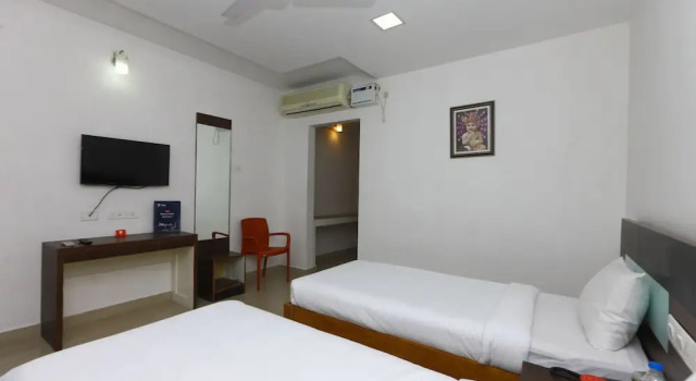 OYO 9373 Pondy Bazaar, Varaa Hotelli T - Nagar 