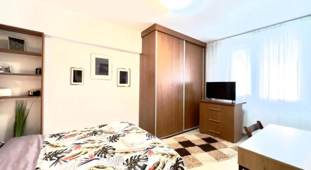 Апартаменты Omnia City Center Studio With Free Private Parking
