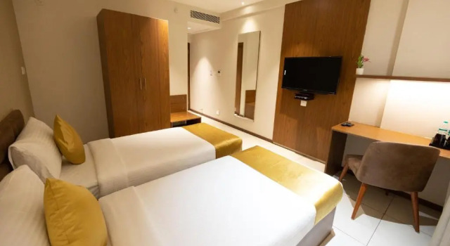 Poornima Regency, Забронировать Отель Отели штата Карнатаки с парковкой, Парковка
