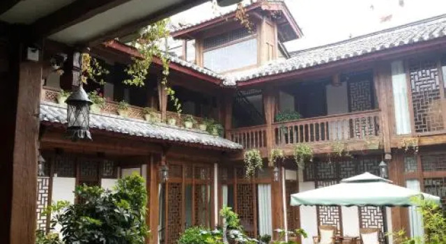 Lijiang Xianshe House, Забронировать Отель Лицзян Юньнань, рядом с Улица Сквер-стрит Древнего города Даянь