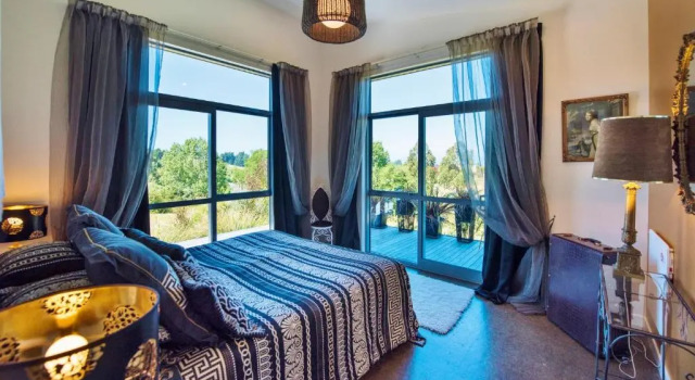 Copper Gate, Prenota Hotel Ruby Bay Tasman