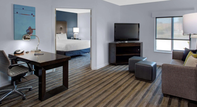 Двухместный люкс c 1 комнатой Hyatt House Raleigh Durham Airport