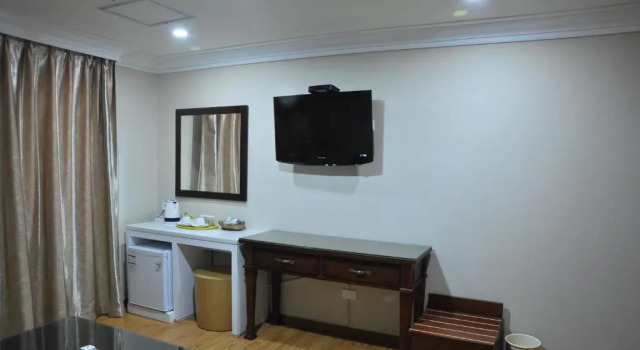 Двухместный номер Deluxe Palace Tourist Hotel