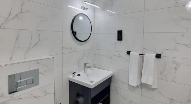 Standardowy trzyosobowy pokój i balkonem Sezgin Boutique Hotel