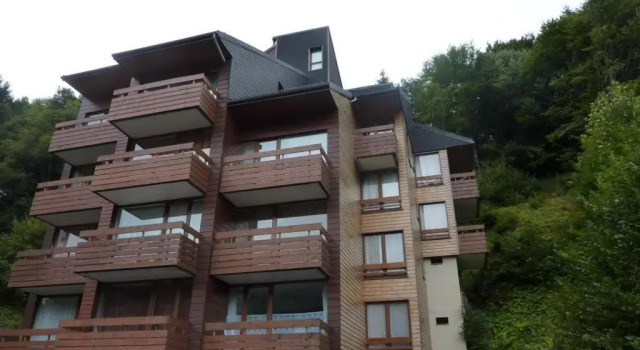 Appartement Mont-Dore, 2 pièces, 5 personnes - FR-1-608-51, Prenota Appartamento Hotel a Alvernia con parcheggio, Parcheggio