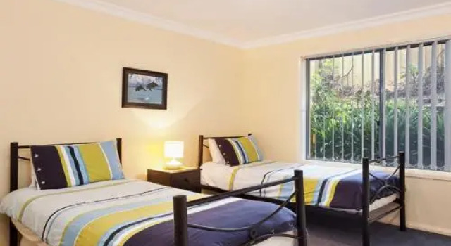 27a Christmas Bush Avenue - wifi, aircon, close to Dutchies Beach