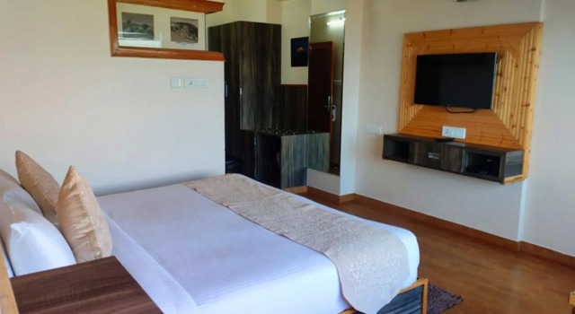 Hotel Rocky Knob Shimla, Забронировать Отель Бизнес-отели Шимлы, рядом с Jakhoo Gondola, 4* 5*