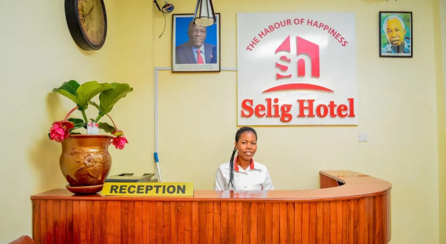 Selig Hotel, Varaa Hotelli Moshi Hai