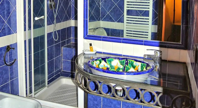 Вилла с балконом Villa Marisel