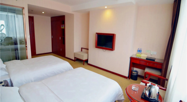 Двухместный номер Standard Vienna Hotel Xi'an Railway Station