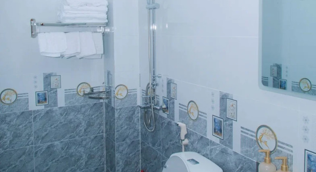 Четырёхместный номер Standard с балконом Minh Minh Nam 2 Hotel