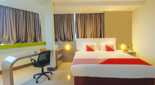Люкс OYO 1301 Hotel Grand Citra