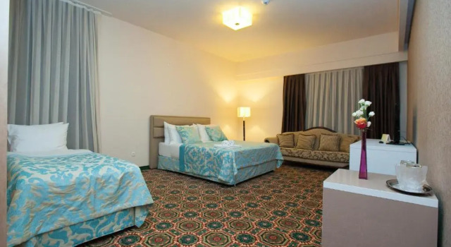 Люкс Hotel Romanita