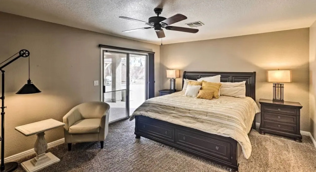 1 Mi to Lake: Home w/ Pool & Views in Lake Havasu, Забронировать Отель Лейк-Хавасу-Сити штат Аризона