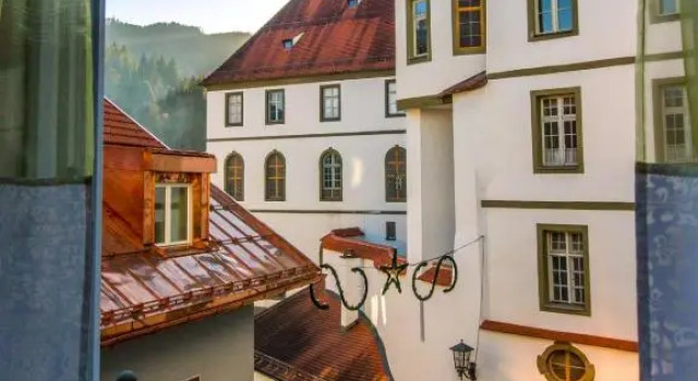 Altstadt Ferienwohnung Guade Zeit, Varaa Huoneisto Hotellit Baijeri pysäköinnillä, Pysäköinti